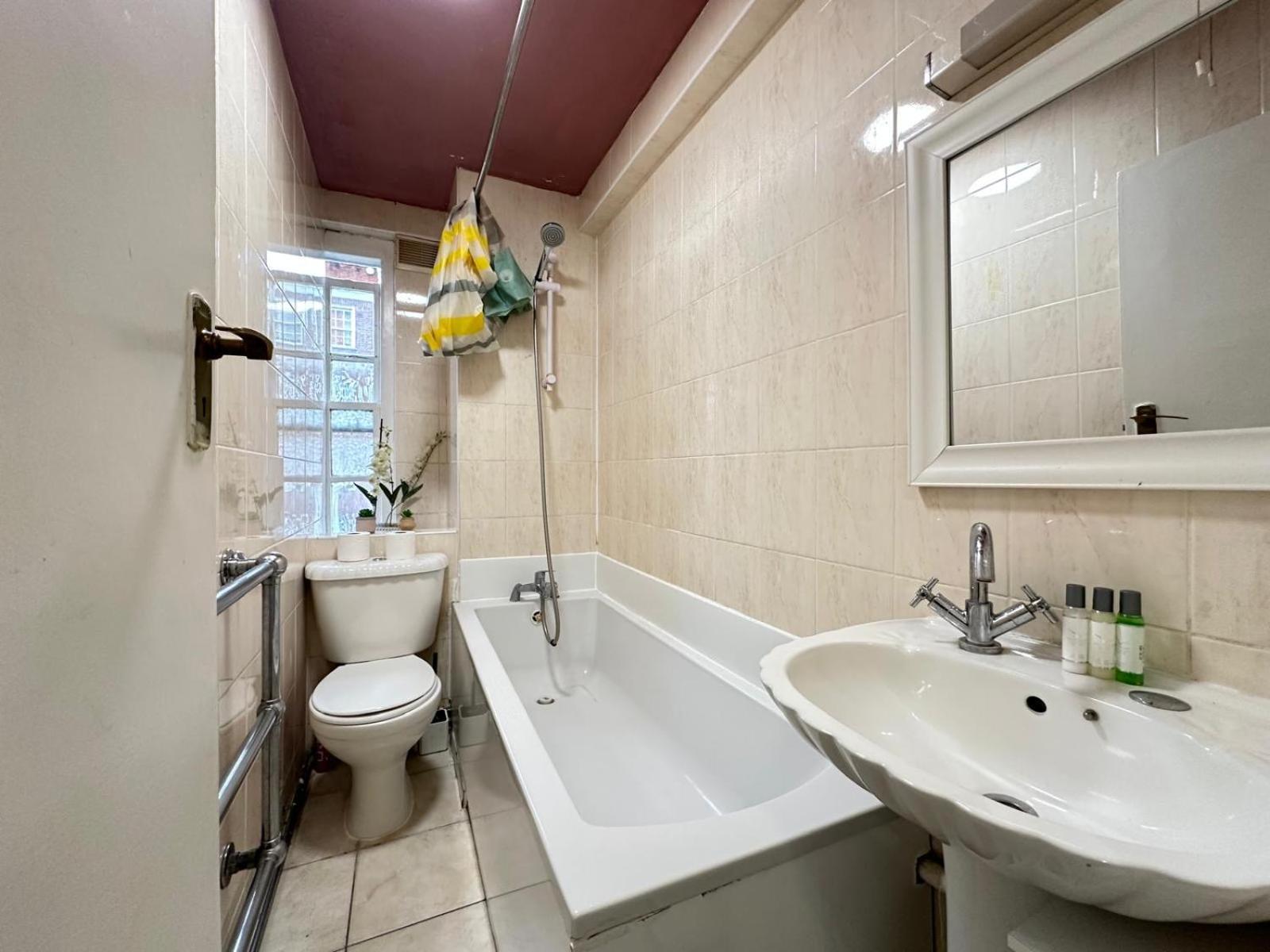 Beautiful Edgware Road Apartment
